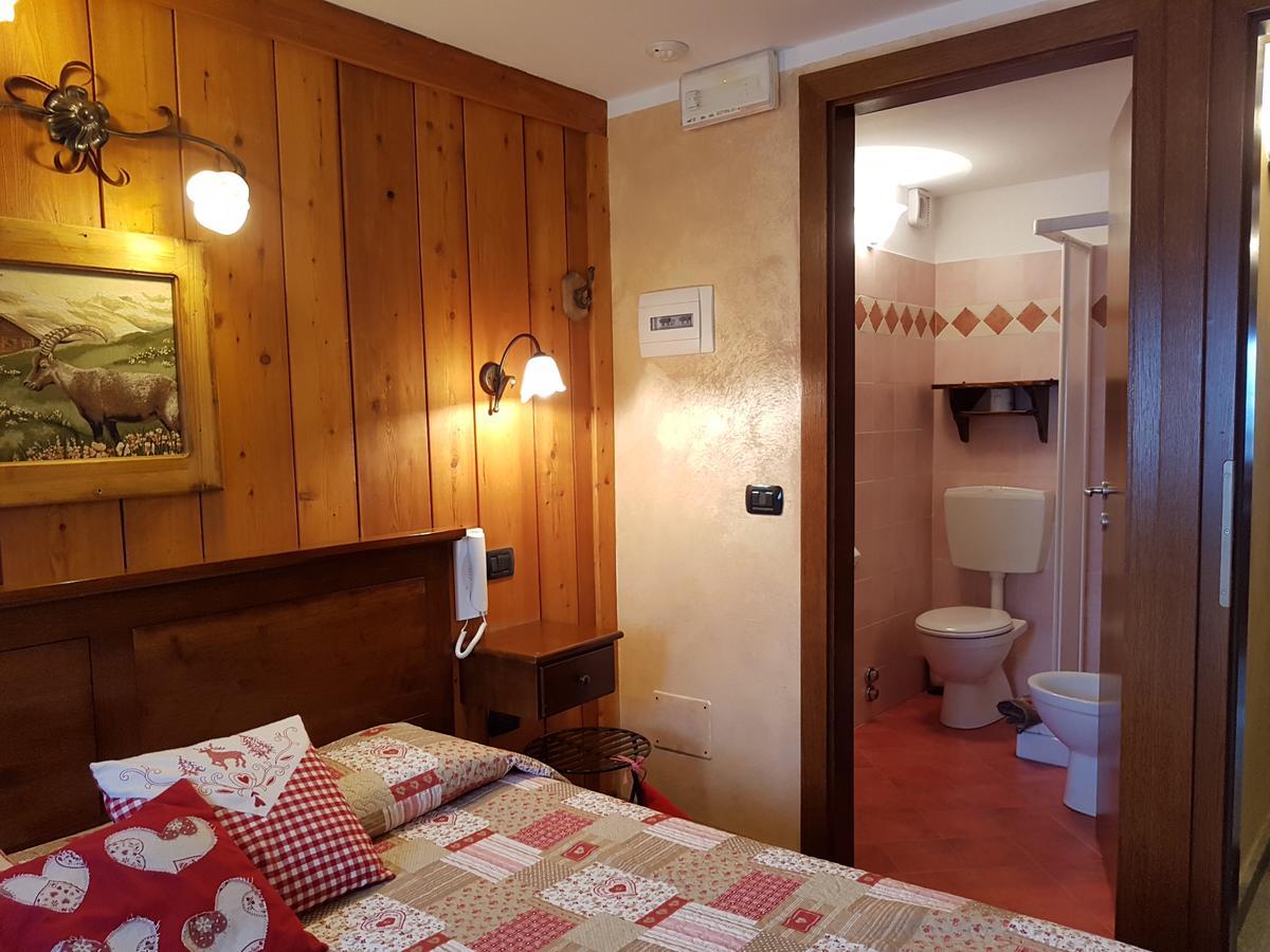 L'Ancien Paquier Chambre D'Hotes Valtournenche Extérieur photo
